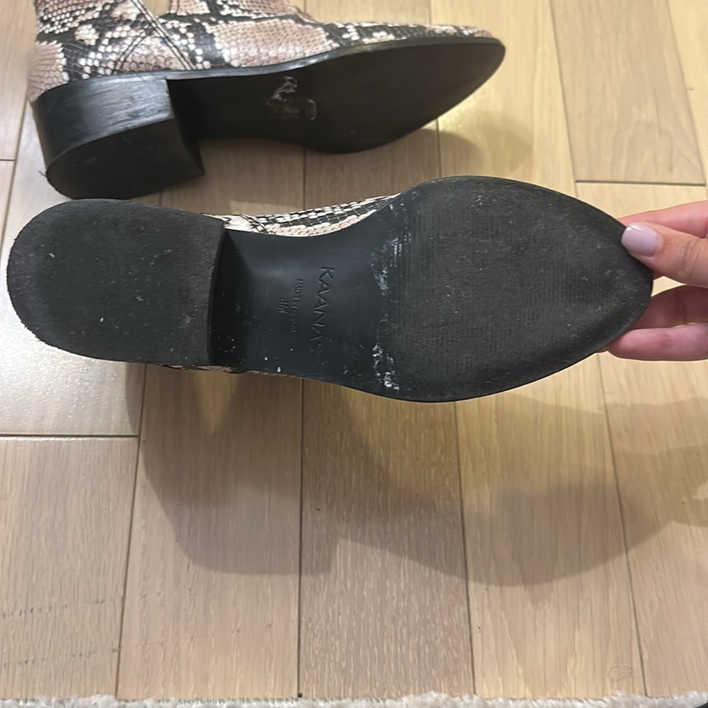 KAANAS Como Open Ankle Booties - Picture 9 of 13